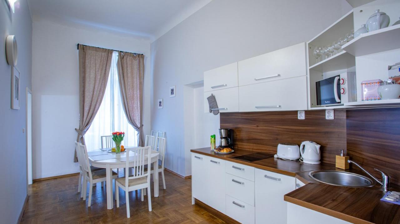 Michalska Apartment Praag Buitenkant foto