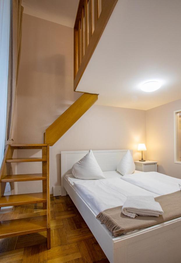 Michalska Apartment Praag Buitenkant foto